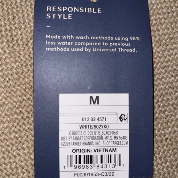 Universal Thread Top - Picture 2 of 2